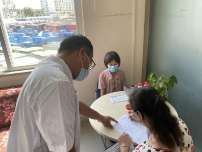 69岁老党员多方查询，终如愿签署眼角膜捐献志愿书