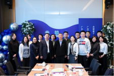 灵犀医疗牵手行业巨头，共建自动化HTA系统，中兴通讯创始人侯为贵先生出席签